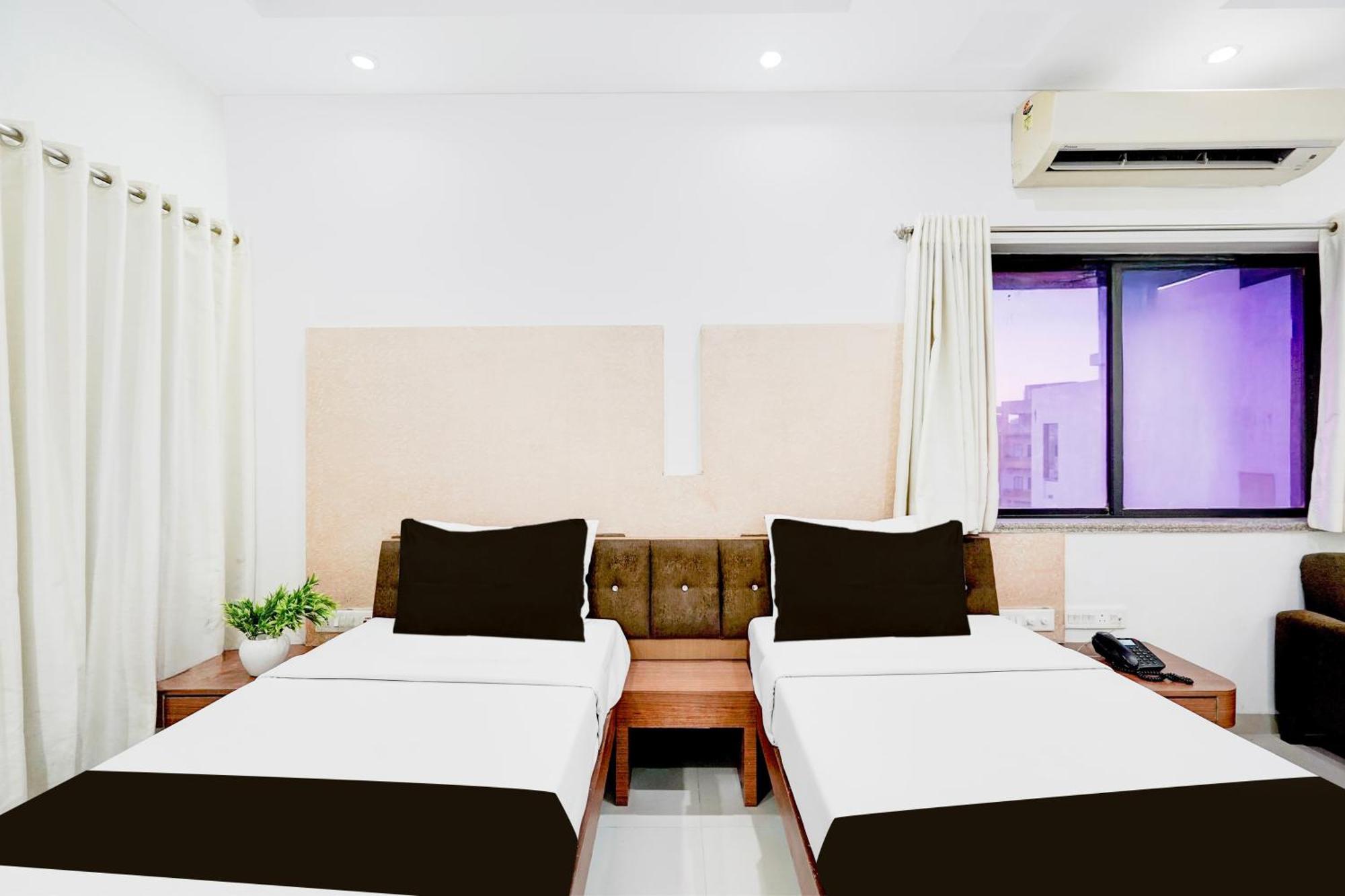 Super Townhouse Mg Road Porbandar Formerly Hotel Harmony Ngoại thất bức ảnh